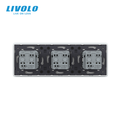 Розетка потрійна з заземленням Livolo