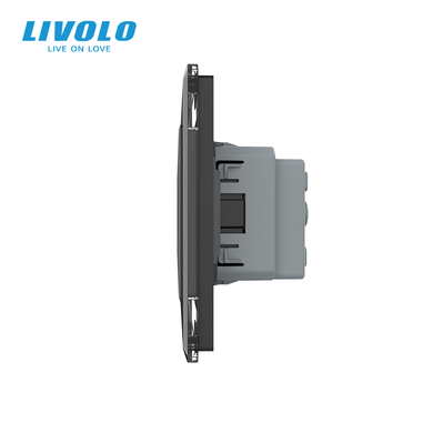 Розетка потрійна з заземленням Livolo
