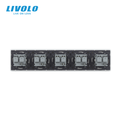 Розетка п'ятимісна з заземленням Livolo