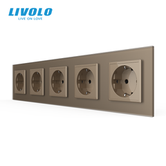 Розетка п'ятимісна з заземленням Livolo
